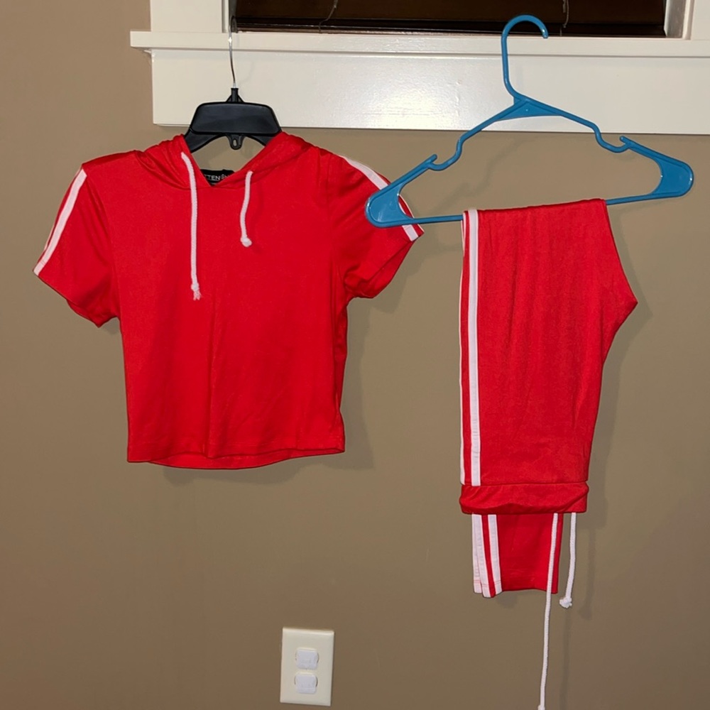 Kittenish track suit